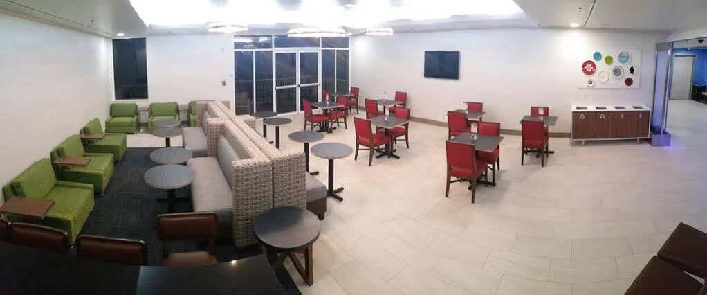 Holiday Inn Express Daytona Beach - Speedway, An Ihg Hotel Dış mekan fotoğraf